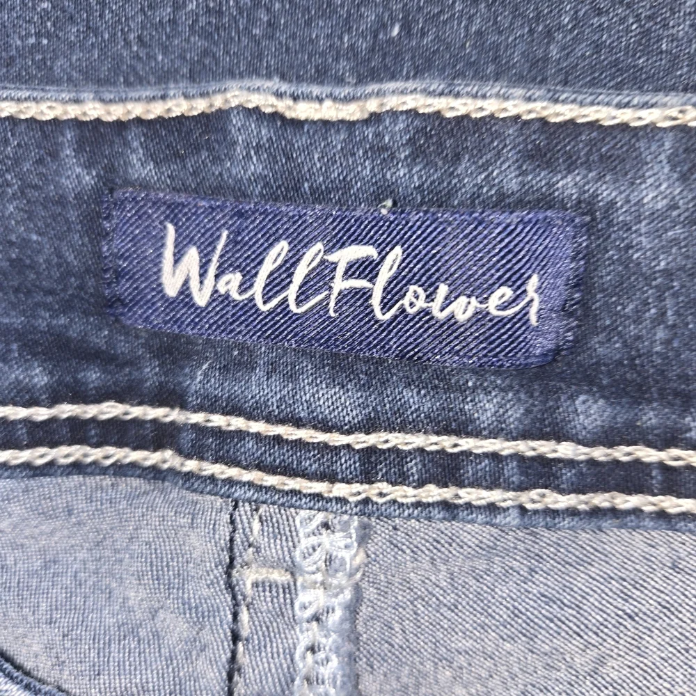 Wallflower Women's Low Rise Bootcut Flare Bling Jeans, Size 9, Vintage Y2K 2000s